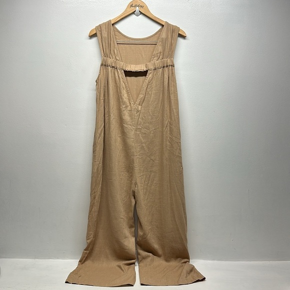 Petal + Pup Yardlee Jumpsuit Linen Sleeveless Pockets Open Back Tan New Size 4 - Picture 6 of 9